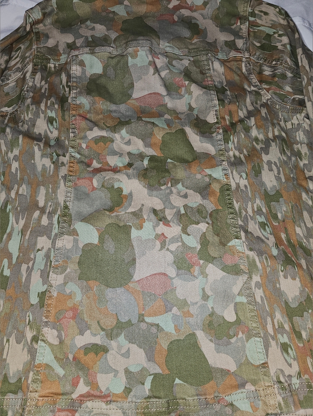 Logo Lori Goldstein Light Weight Camo Print Button Down Jacket Pockets Sz 10 - Picture 11 of 12